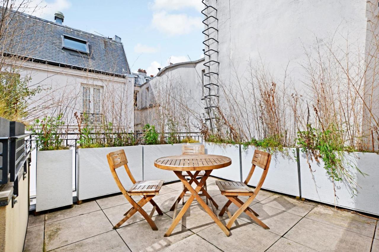 Exceptional Triplex With Terrace - Montmartre Lägenhet Paris Exteriör bild