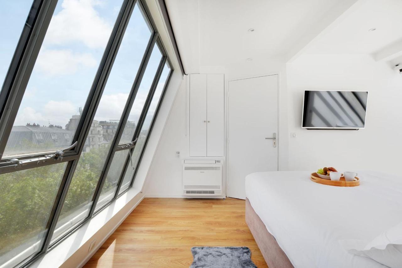 Exceptional Triplex With Terrace - Montmartre Lägenhet Paris Exteriör bild